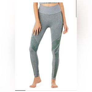 Alo yoga 7/8 seamless leggings NWT size small